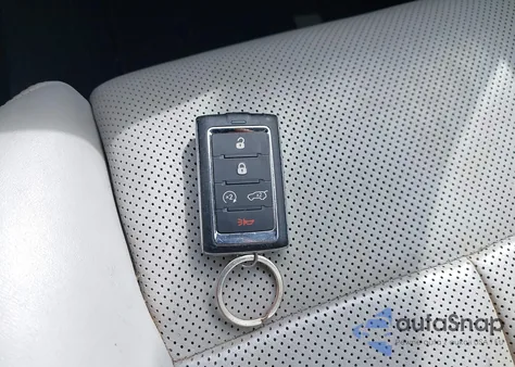 2022 Jeep Grand Cherokee L Overland 4X4 z USA, uszkodzony, nr VIN 1C4RJKDG9N8559384